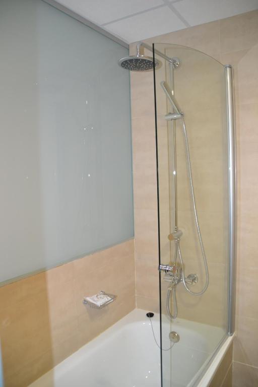 Hotel Vilar Riu De Baix Flix Habitación foto